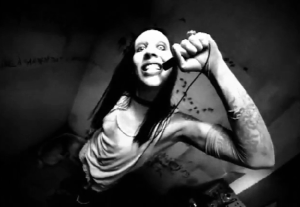 Marilyn_Manson,_Tourniquet_(Floria_Sigismondi)