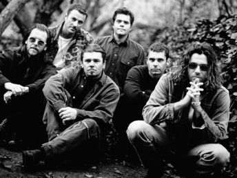 inxs-out-side-black-white-corbis-630-80.jpg