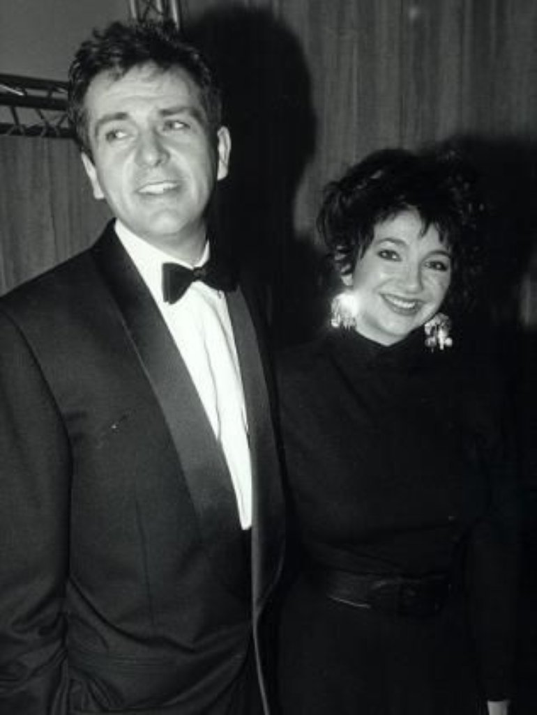 Socorro al hombre desmoronado – RADIOLARIA